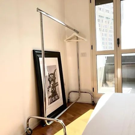 Comecasa Attic 5 Min Walk From Duomo شقة